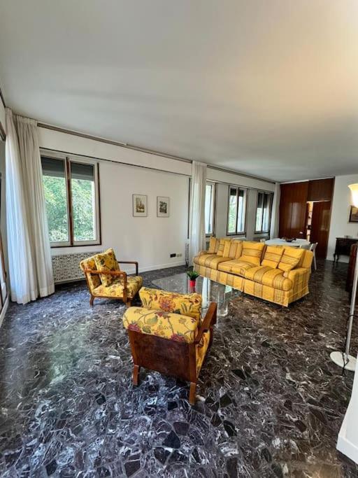 Madoneta Apartamento *