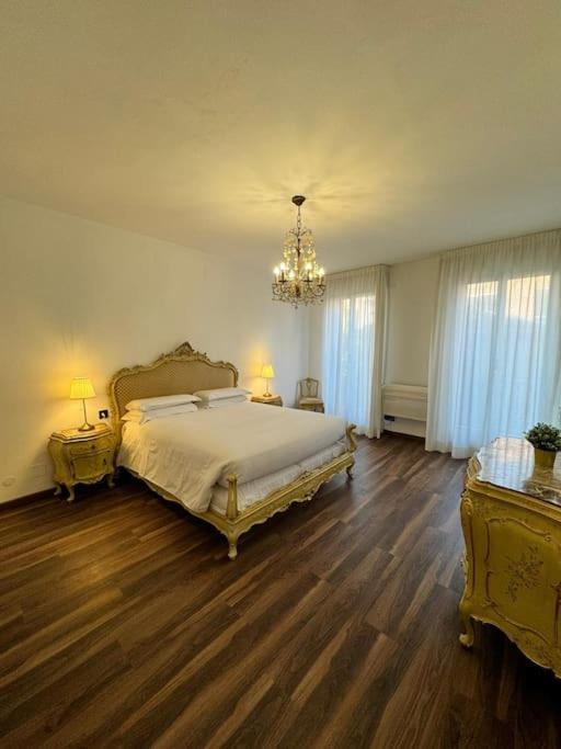 Madoneta * Venecia